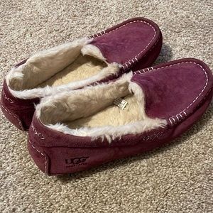 Ugg Ansley slippers